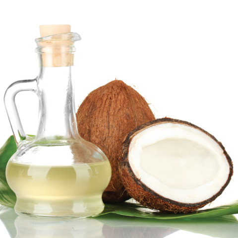 5 Best Uses of Coconut Oil For Hair