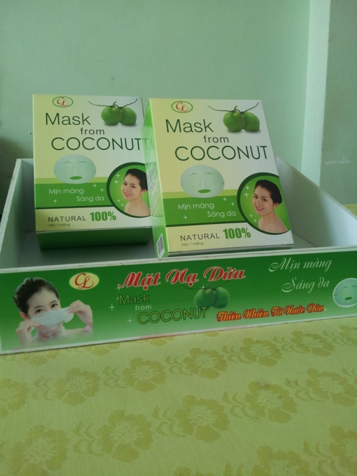 MASK FROM COCONUT